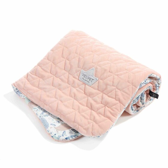 La Millou Velvet Collection Captain Toddler Blanket  Powder Pink Art.95378 Augstākās kvalitātes divpusēja sedziņa (80x100 cm)