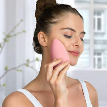 Silkn FB1PE1P001 Bright Silicone Facial Cleansing Brush