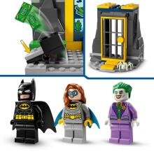 76272 LEGO® Super Heroes DC Betmenala ar Betmenu, Betmeiteni un Džokeru