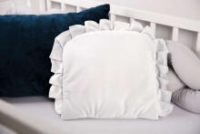 Pillow With a Frill – Velvet white