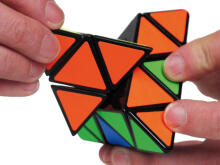 RECENT TOYS logic game Pyraminx