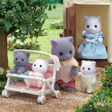 SYLVANIAN FAMILIES Persian Cat Family