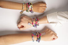 STICKI ROLLS bracelet with accessories and stickers